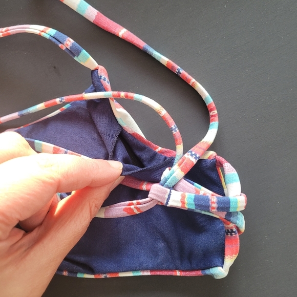Colourful striped bikini top - Picture 7 of 7